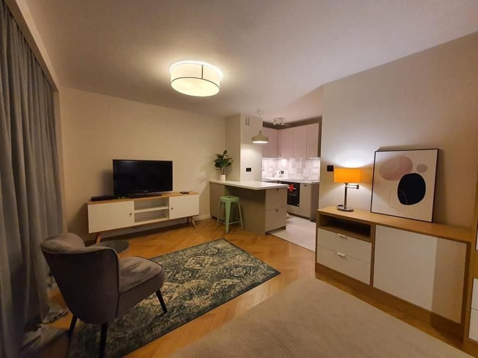 Mlociny Metro Apartment 3 Warsaw Exterior photo